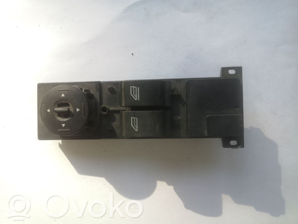 Ford Focus Electric window control switch 