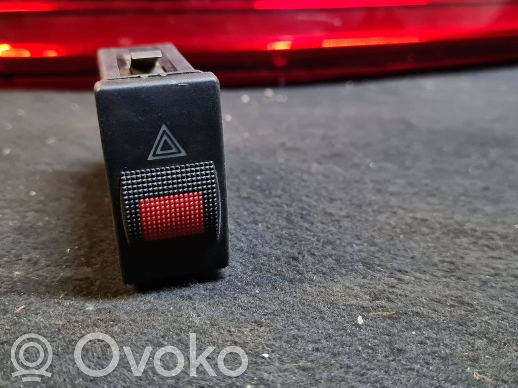 Audi A4 S4 B5 8D Hazard light switch 