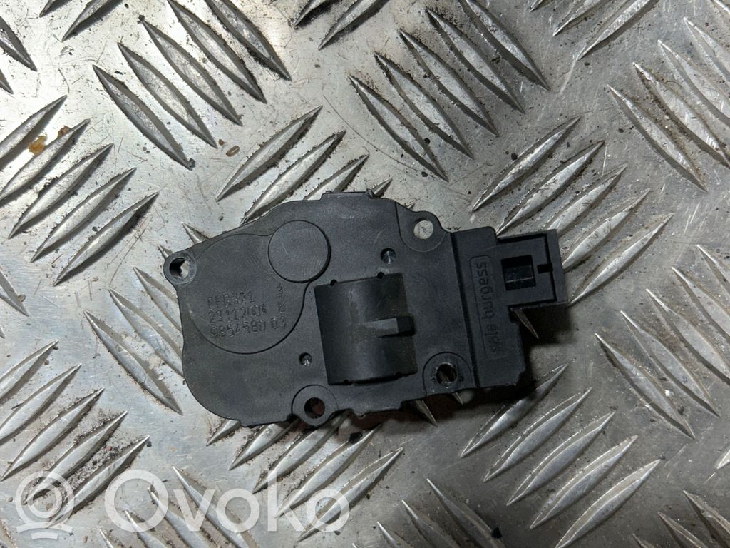 Oro sklendės varikliukas   9654580