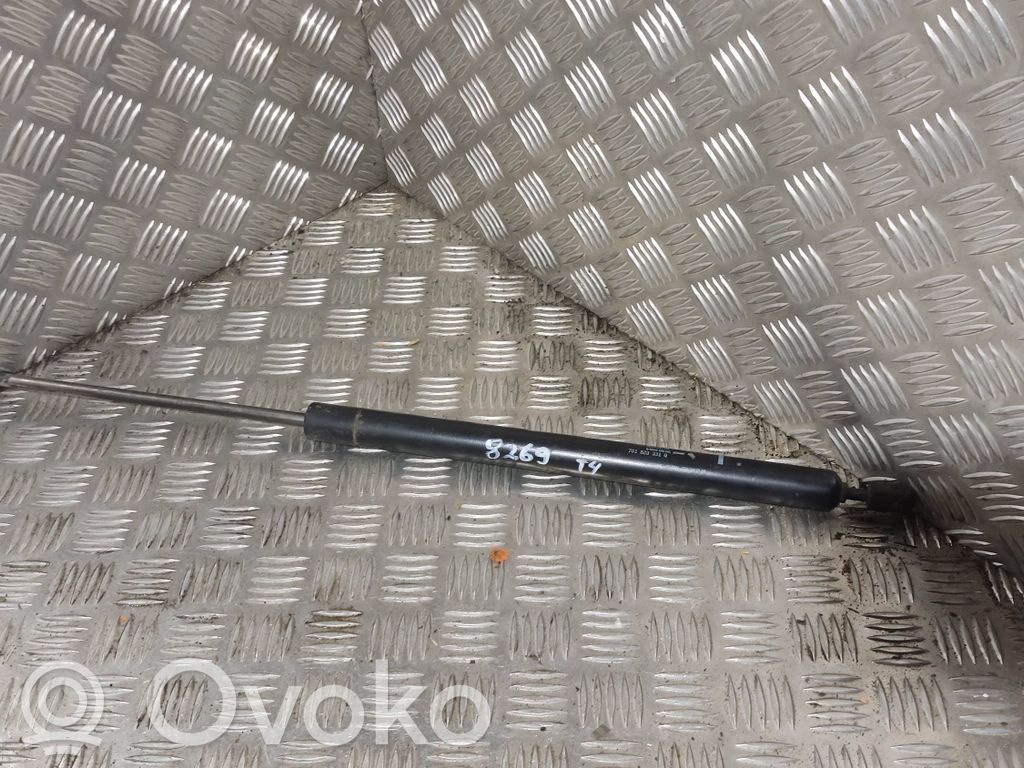 Volkswagen Transporter - Caravelle T4 Amortyzator klapy tylnej bagażnika 