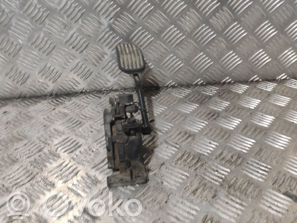 Volvo S70  V70  V70 XC Accelerator throttle pedal 