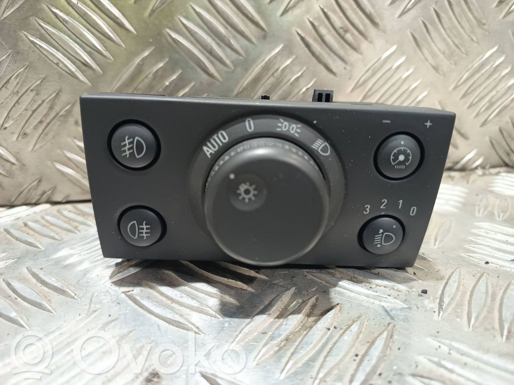 Opel Vectra C Light switch 