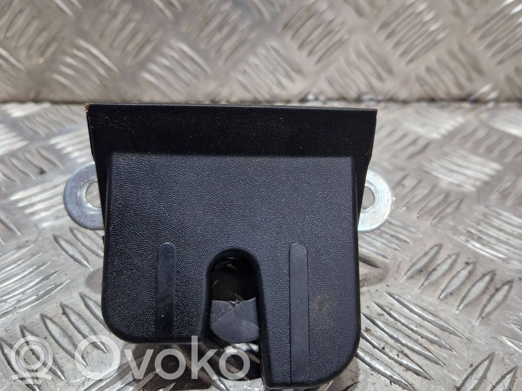 Zamek klapy tylnej / bagażnika   1P9827645A