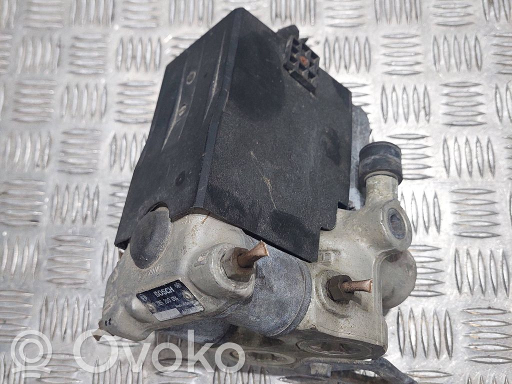 Volvo 740 ABS Pump 
