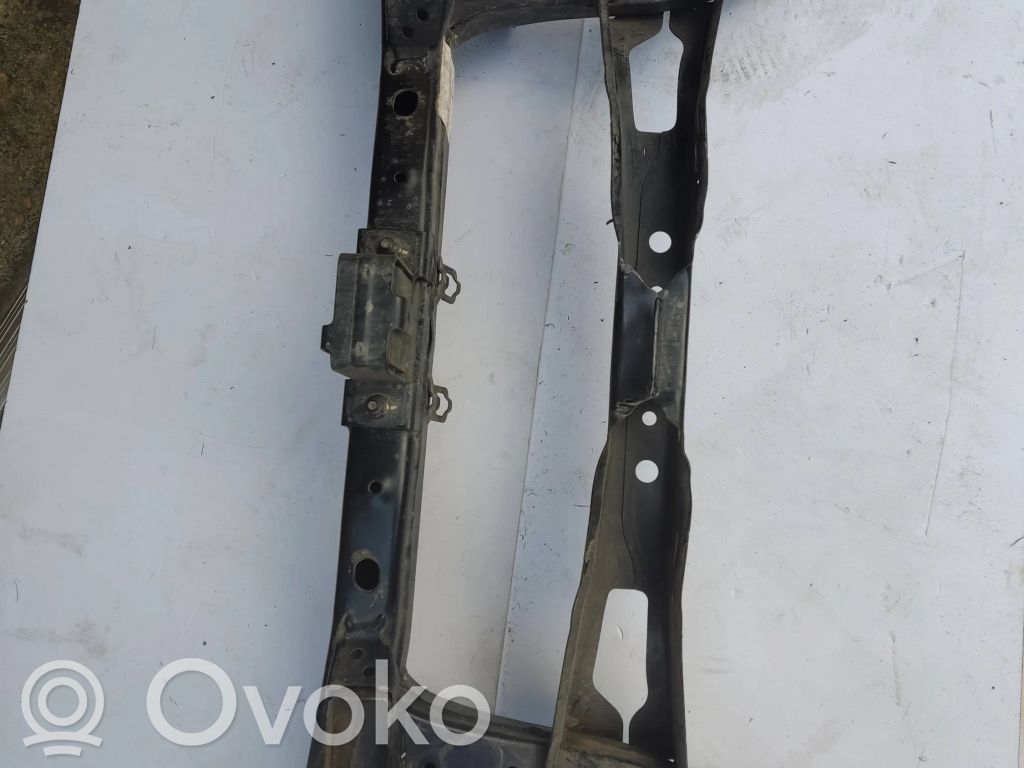 KIA Niro Taka-akselin palkki 