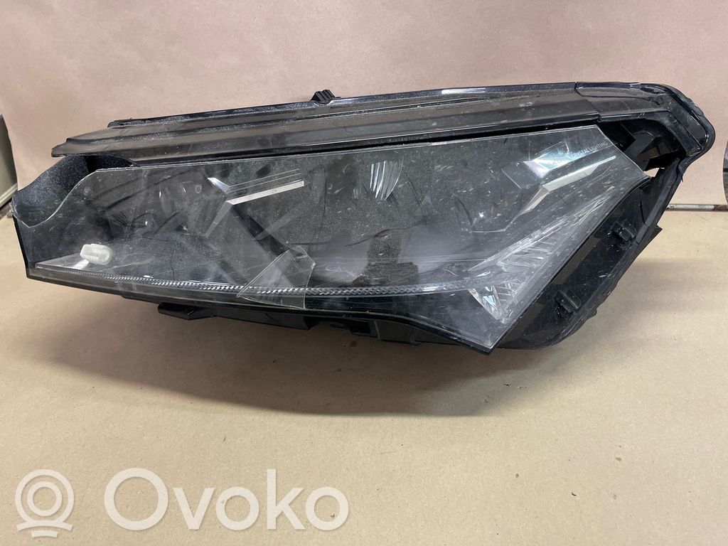 Skoda Enyaq iV Lampa przednia 