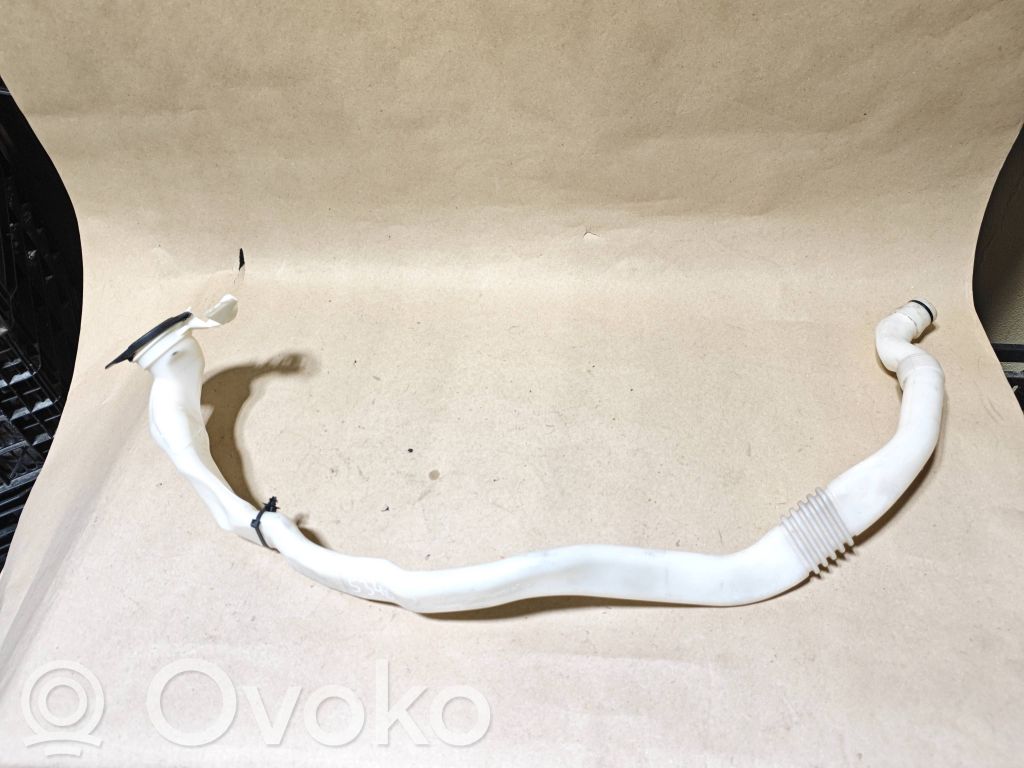 BMW 3 F30 F35 F31 Ikkunanpesimen nestetankin täyttöputki 