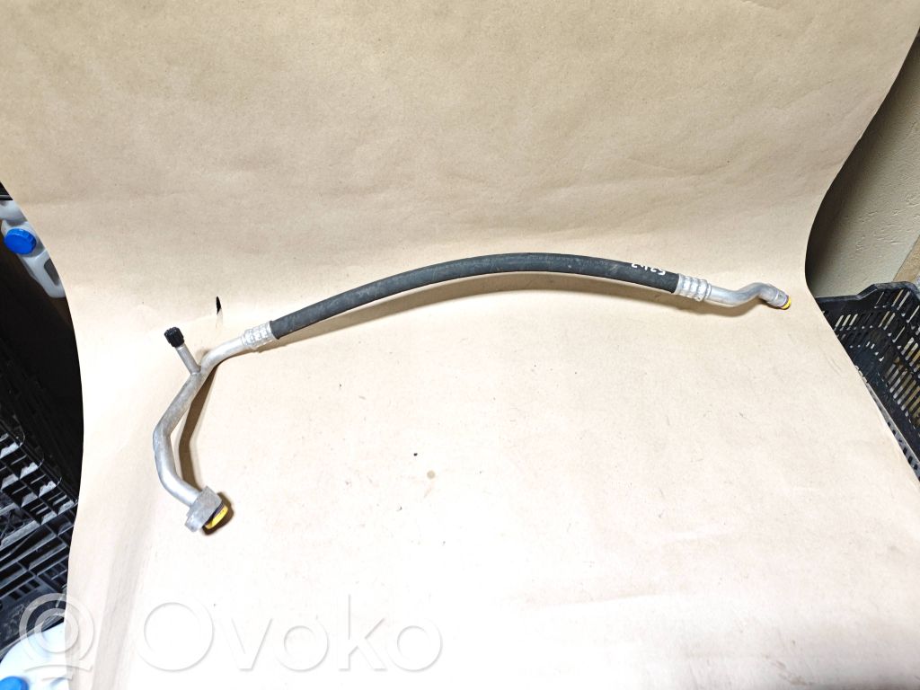 BMW 5 F10 F11 Ilmastointilaitteen putki (A/C) 