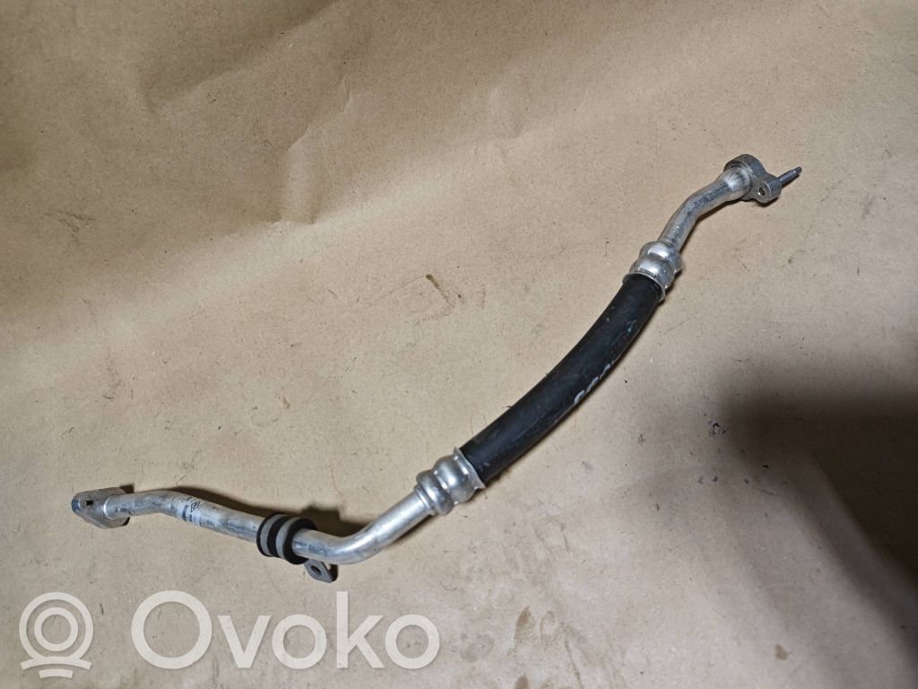 BMW 5 F10 F11 Ilmastointilaitteen putki (A/C) 