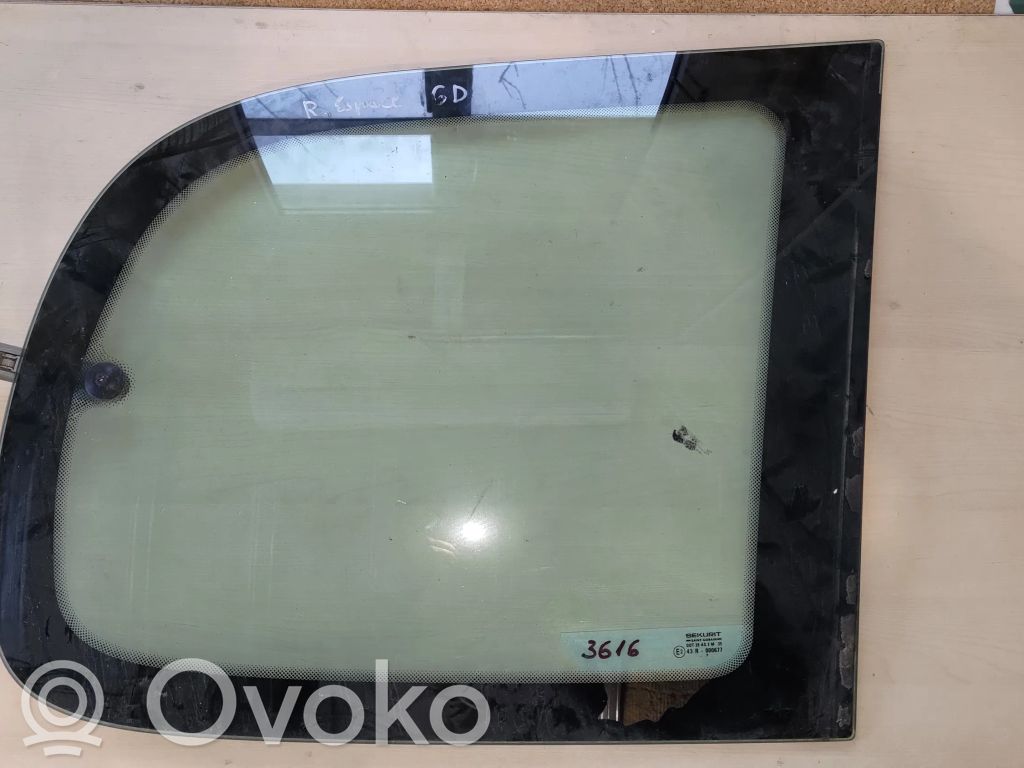 Rear side window   AS2