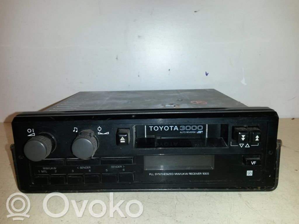 Toyota Picnic Radio/CD/DVD/GPS head unit 
