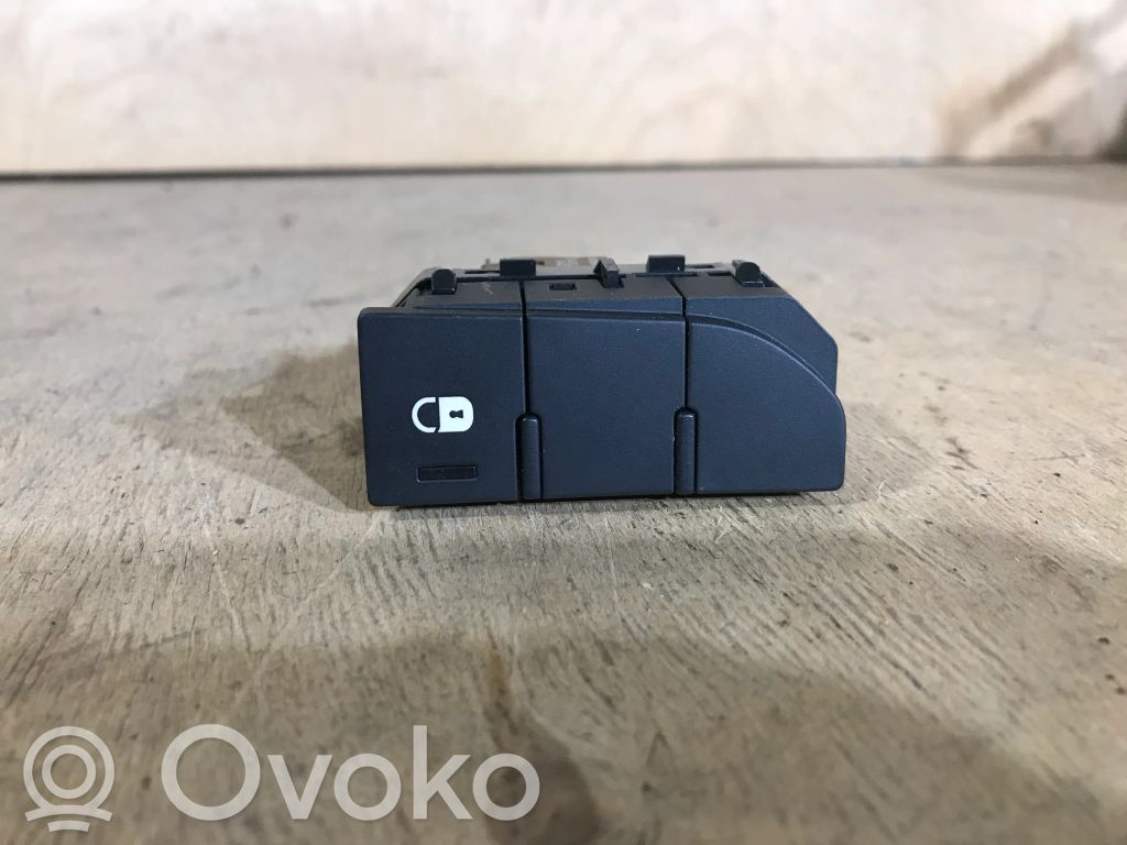 Central locking switch button   96637757ZD,96637757ZD00,MQ3384730101