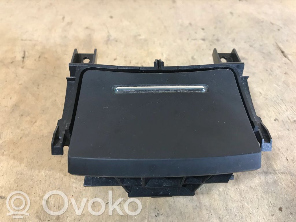 Citroen C5 Główny schowek tunelu środkowego 