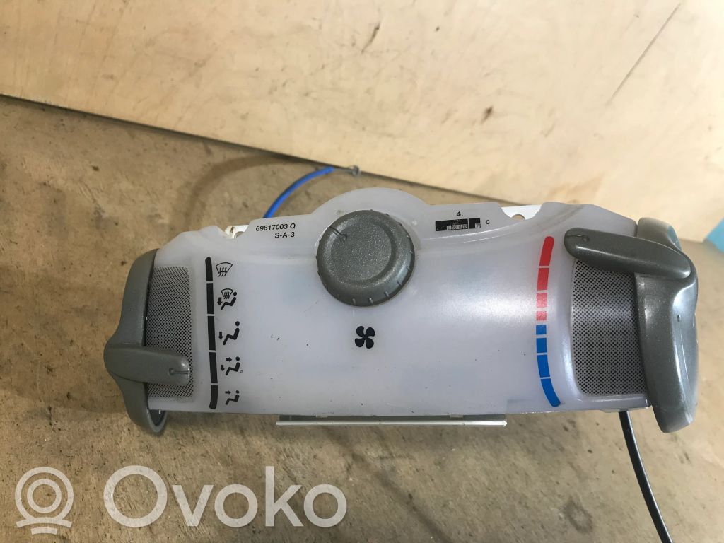Peugeot 107 Climate control unit 