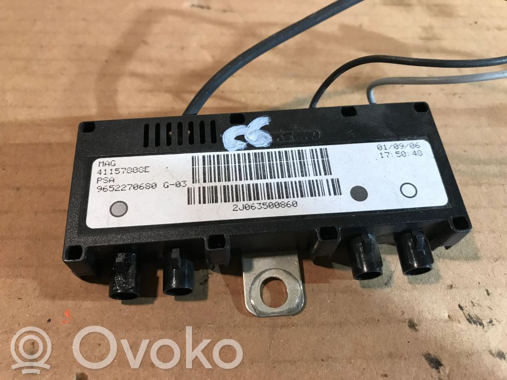 Citroen C6 Antenos stiprintuvas 