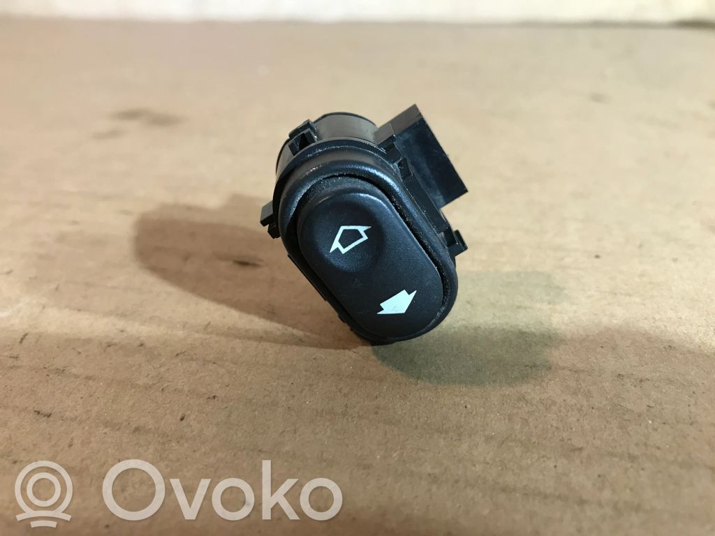 Electric window control switch   LNC6389AB