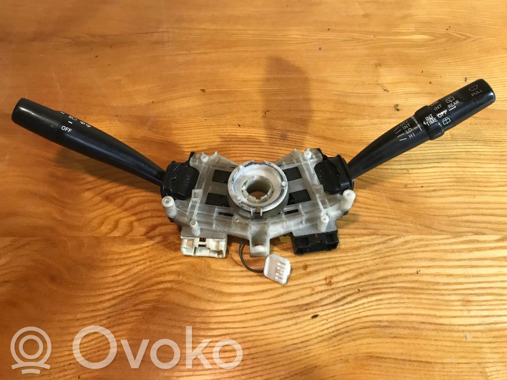 Toyota Corolla E110 Interruptor/palanca de limpiador de luz de giro 