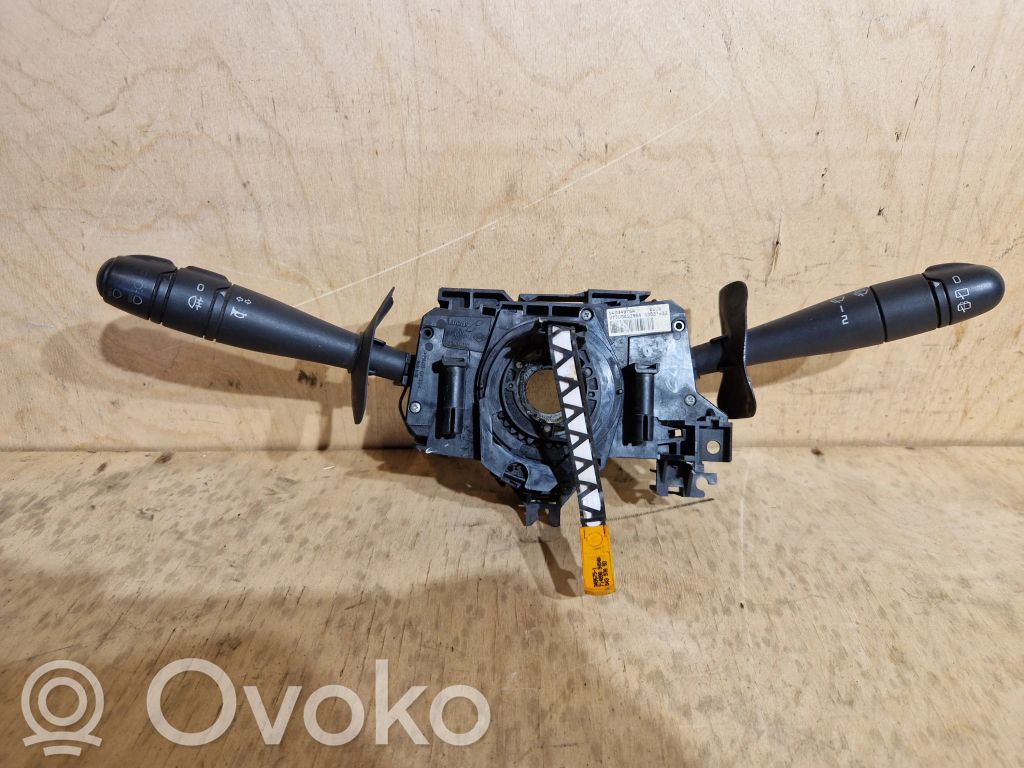 Renault Clio II Wiper turn signal indicator stalk/switch 