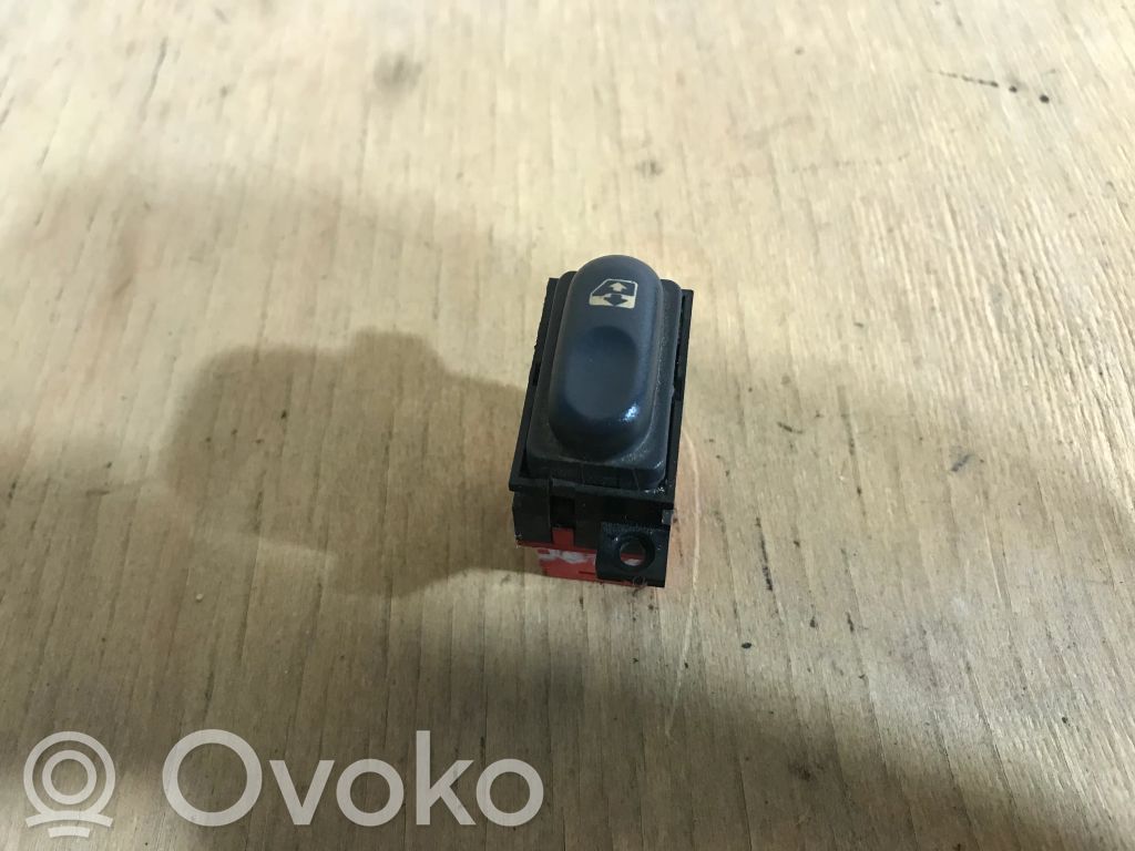 Renault Espace III Electric window control switch 