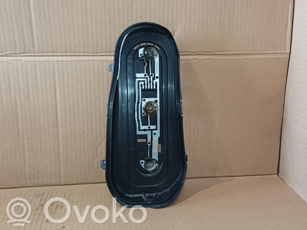 Smart ForTwo I Tail light bulb cover holder 