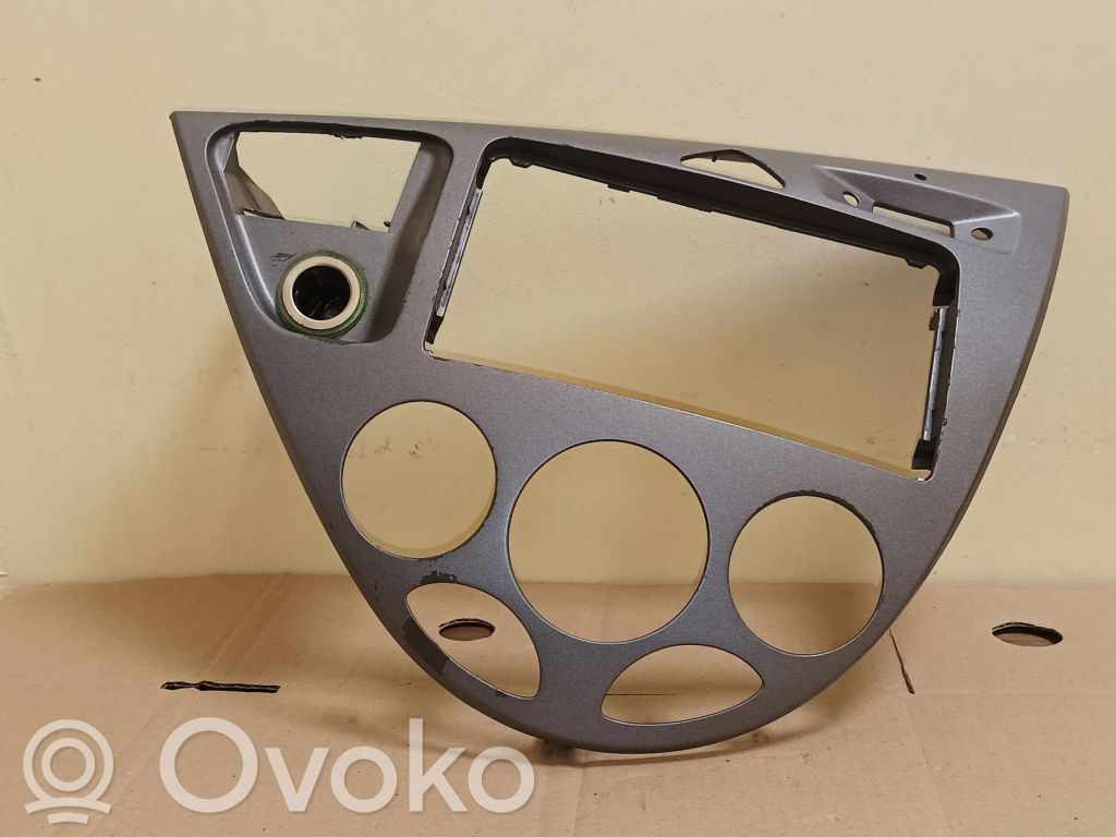 Ford Focus Klimato kontrolės/ pečiuko kontrolės apdaila 