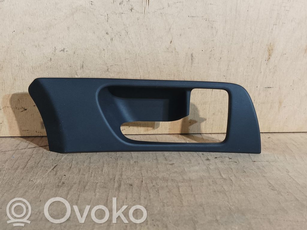 Toyota Avensis T250 Front door interior handle 
