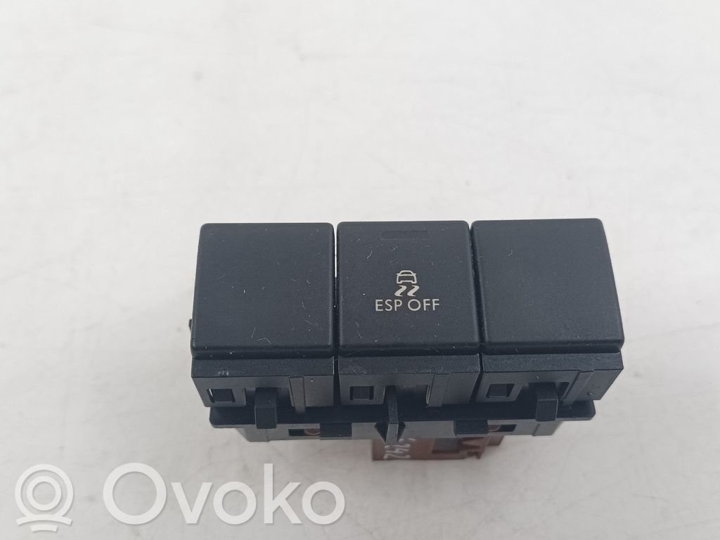 Citroen DS3 ESP (stability program) switch 