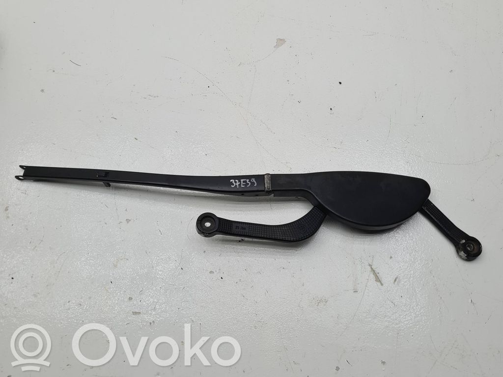 BMW 5 E39 Front wiper blade arm 