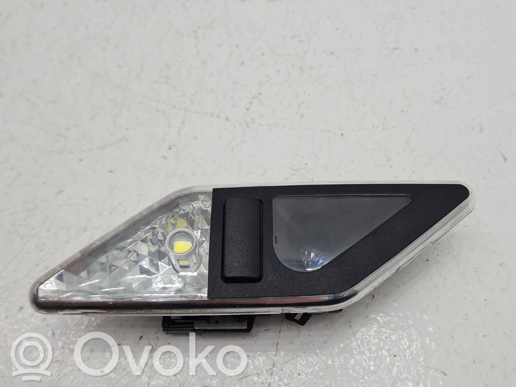 Otras luces interiores   8375586,6331