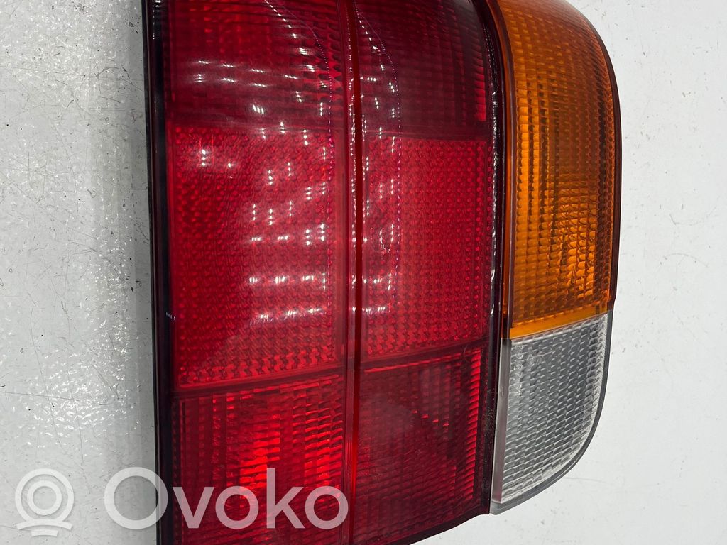 BMW 3 E36 Galinis žibintas kėbule 
