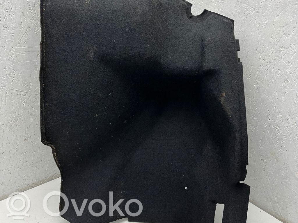 BMW 3 E36 Kita bagažinės apdailos detalė 