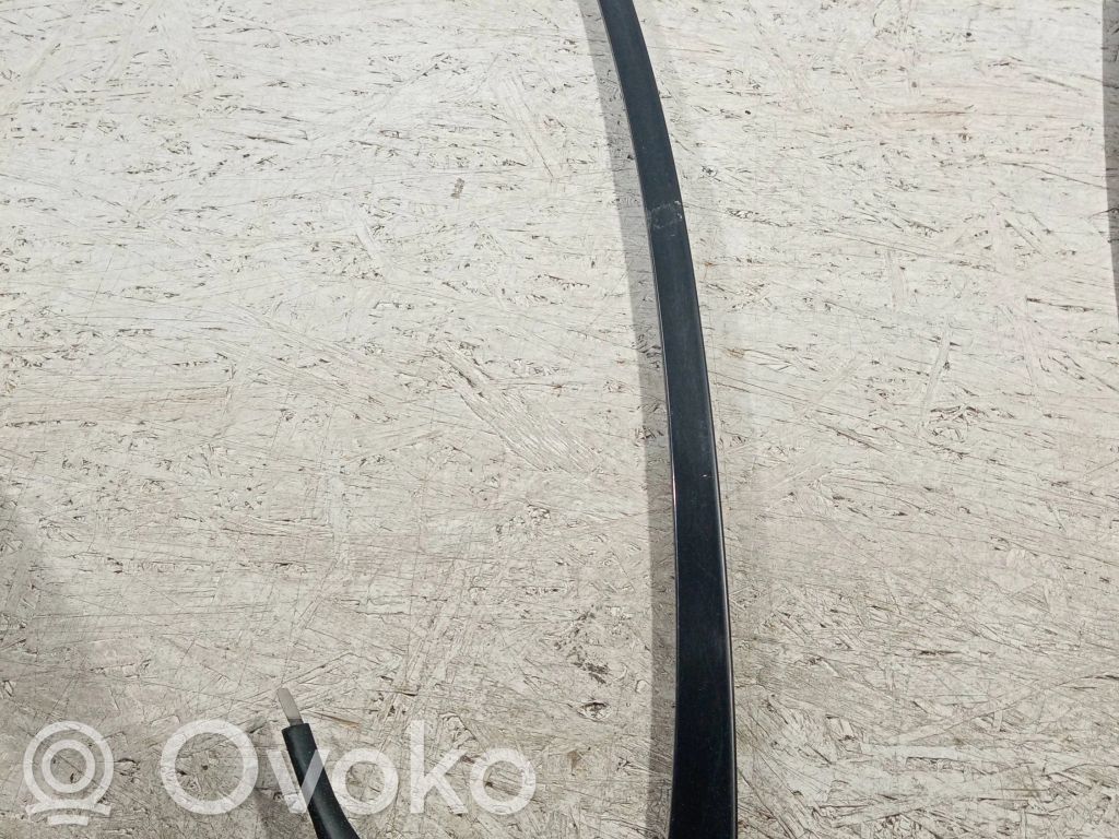BMW 4 F32 F33 Listwa drzwi tylnych 