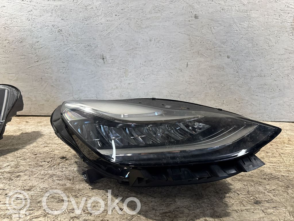 Tesla Model 3 Priekšējais lukturis 