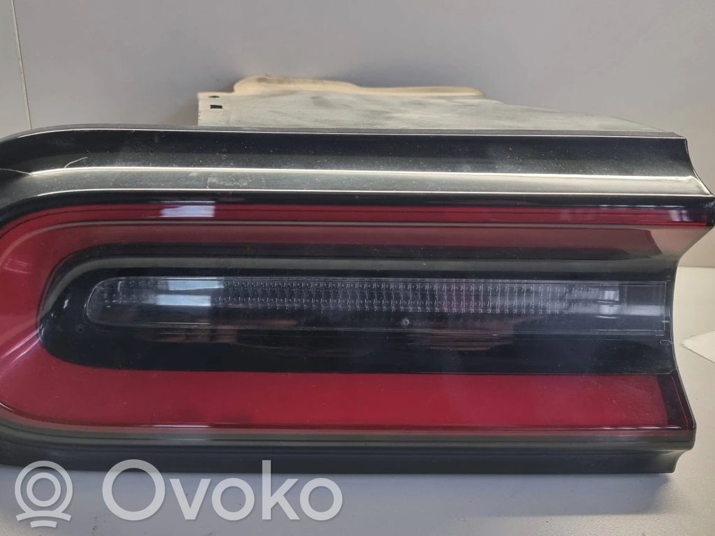 Takavalot   68403955AB,00186000140000,68403955AB4882