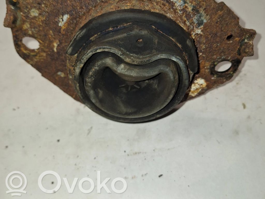 Dodge Charger Engine mount bracket 