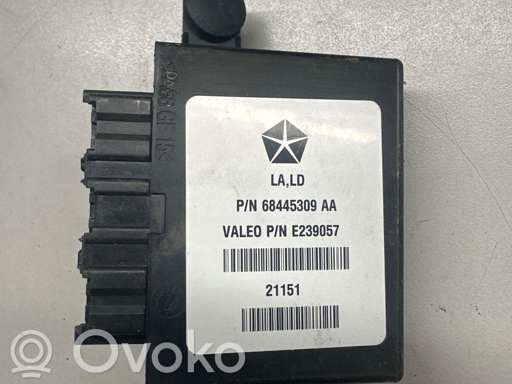 Parking PDC control unit/module   68445309AA,E239057,21151