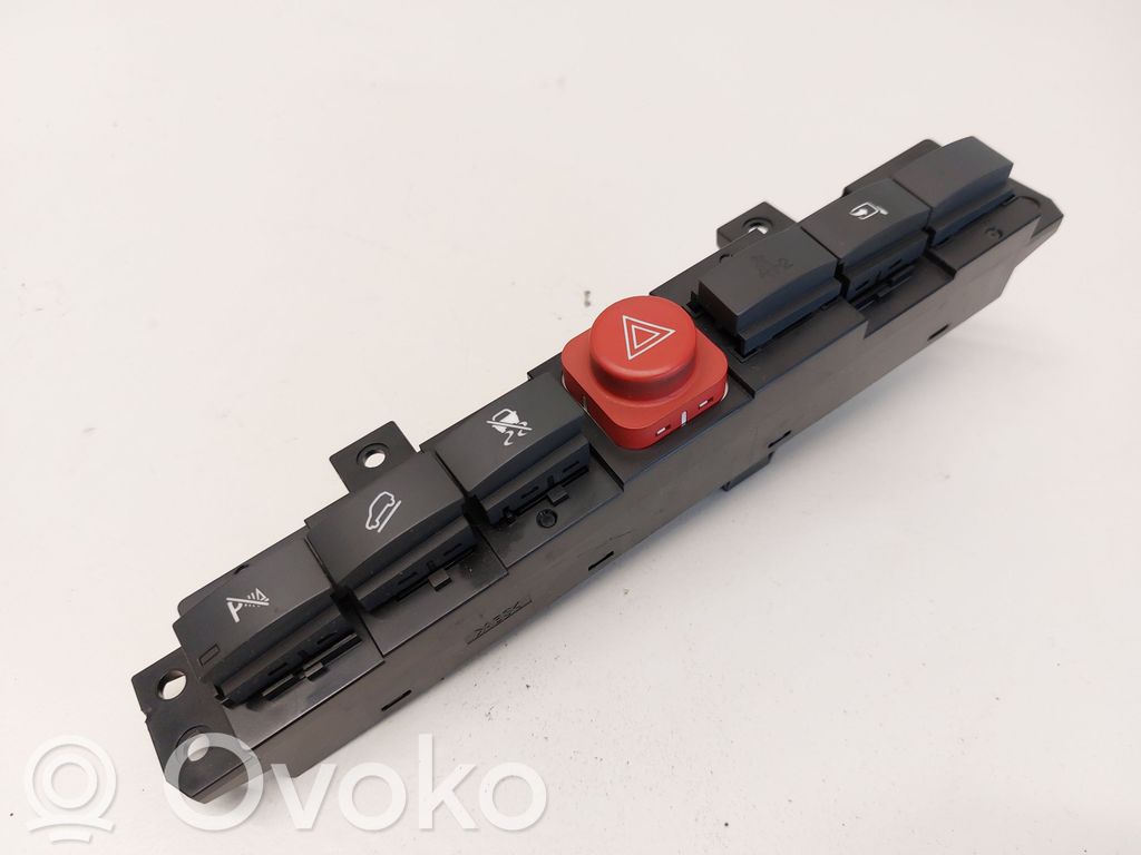 Opel Antara Hazard light switch 