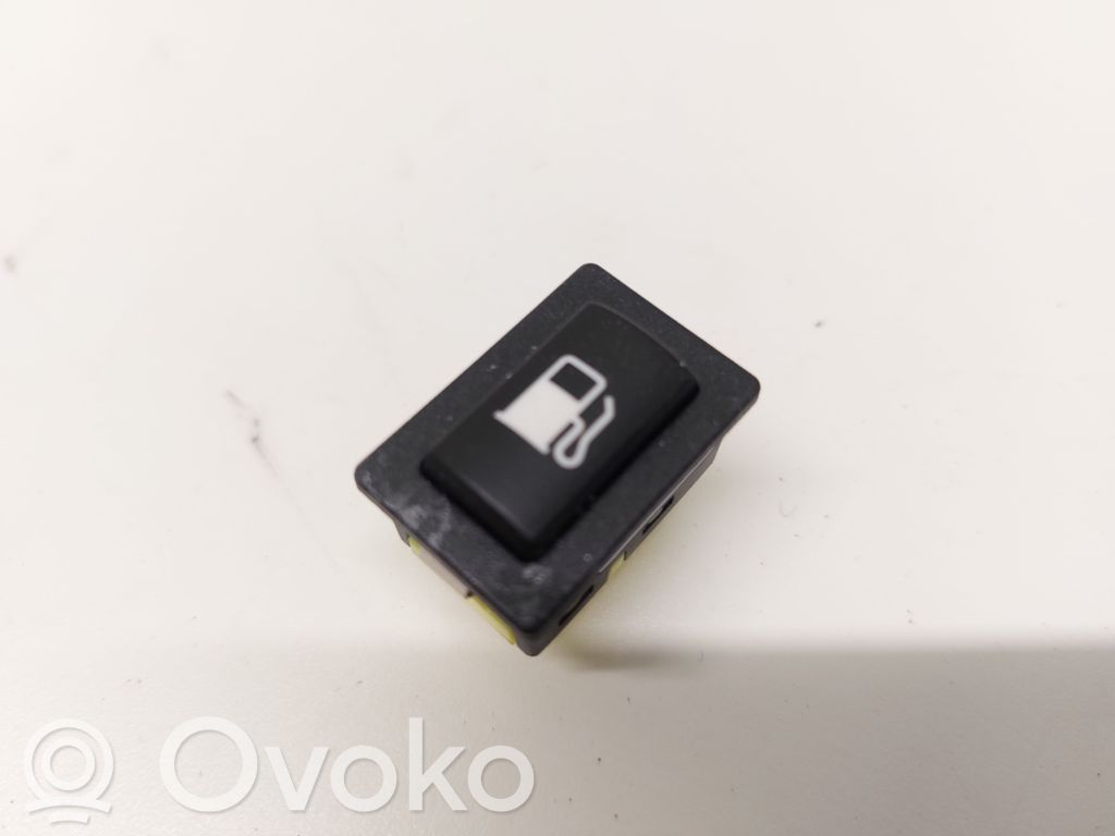 BMW 3 G20 G21 Fuel tank opening switch 
