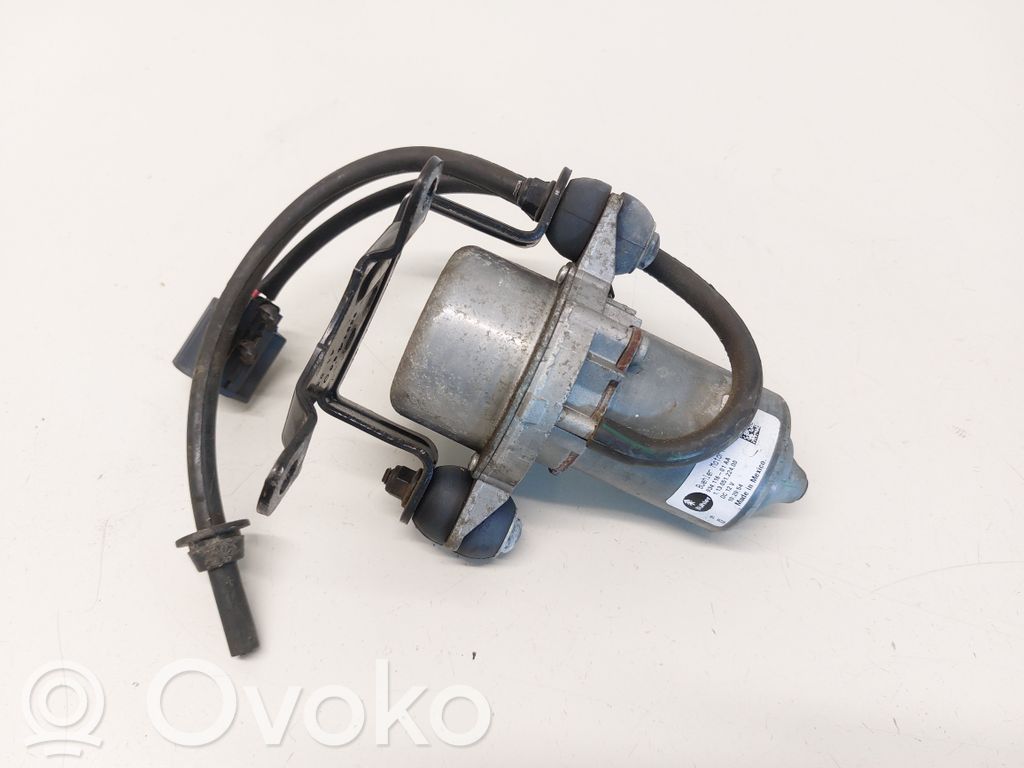 Opel Mokka X Vacuum pump 
