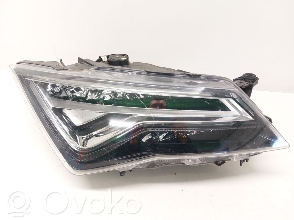 Headlight/headlamp   576941008G