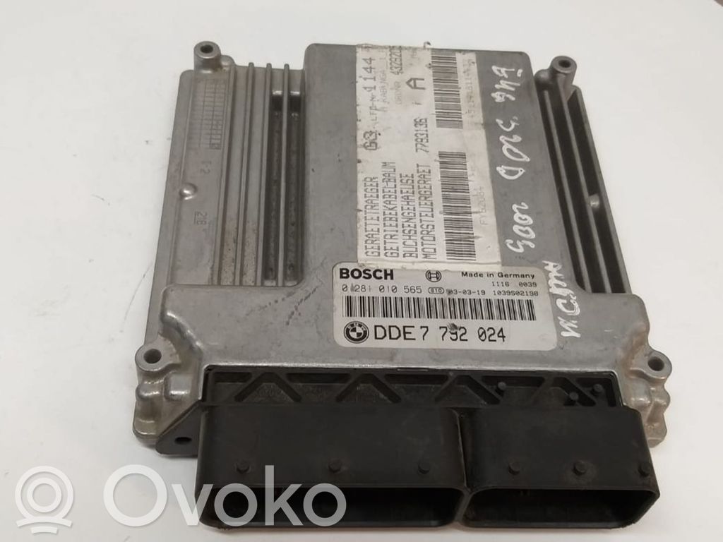 BMW 3 E46 Dzinēja vadības bloks 