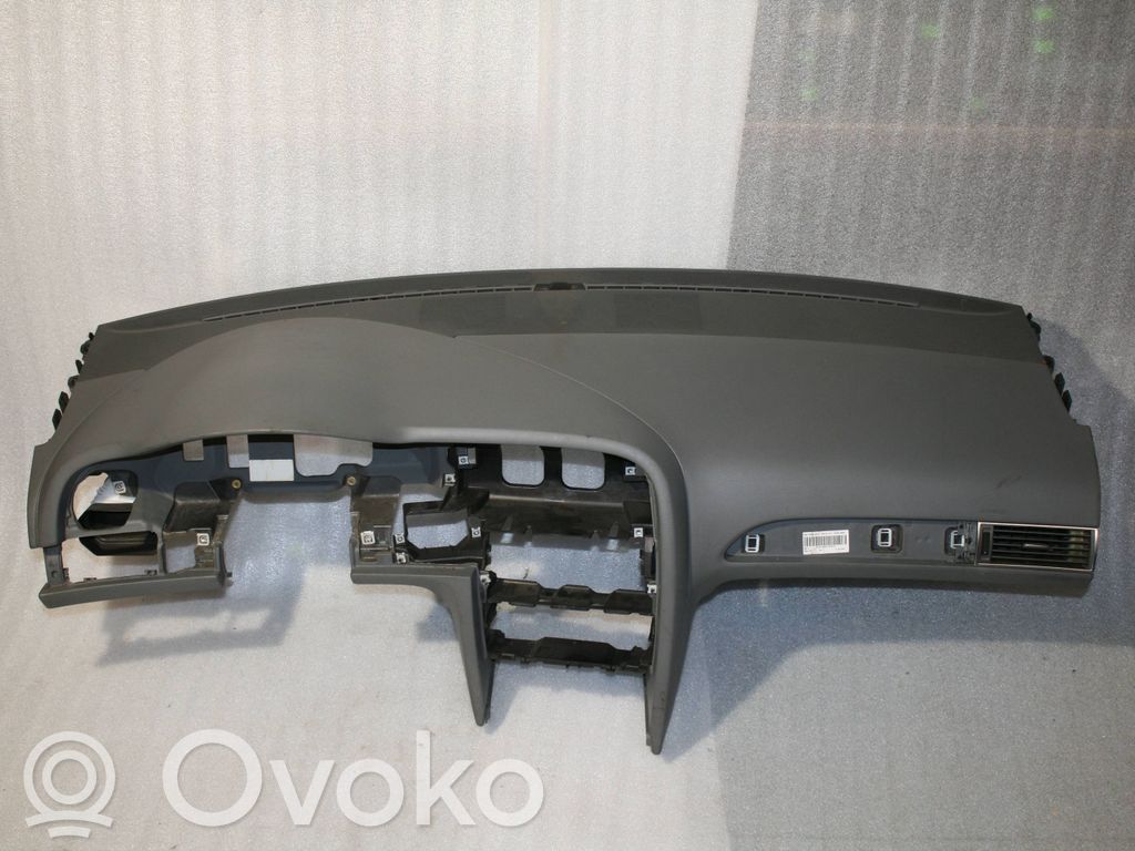 Audi A6 S6 C6 4F Panelė 