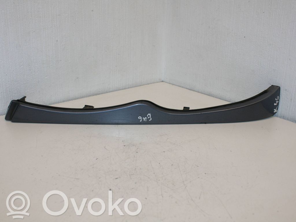 BMW 3 E46 Ajovalon valaisimen alalista 