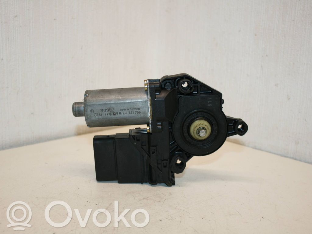 Volkswagen Golf IV Silniczek podnoszenia szyby drzwi tylnych 