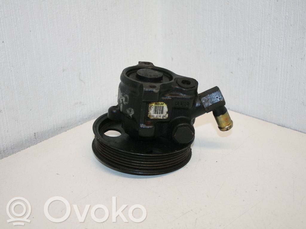 Ford Focus Ohjaustehostimen pumppu 