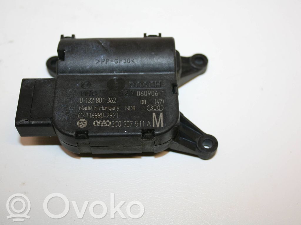 Volkswagen Golf V Silniczek nagrzewnicy 