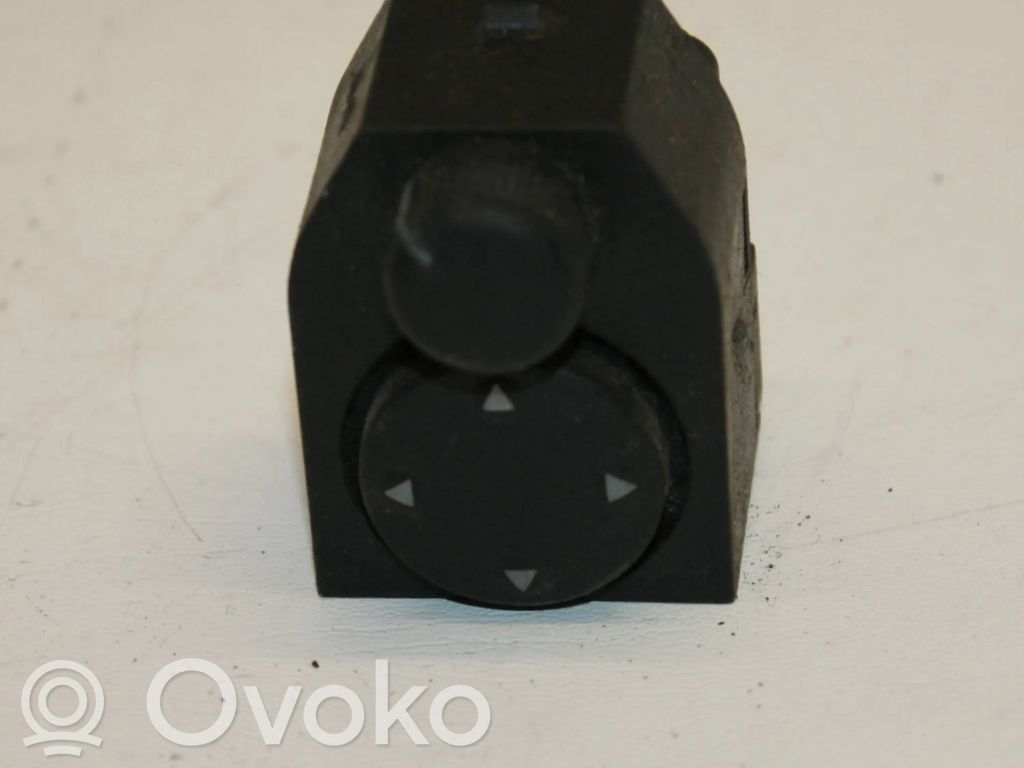 Audi A3 S3 8L Interruptor del espejo lateral 