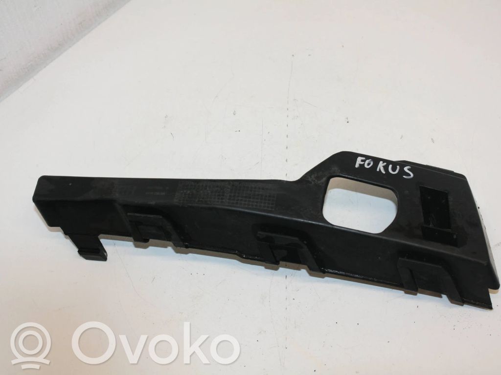 Ford Focus Front bumper mounting bracket 