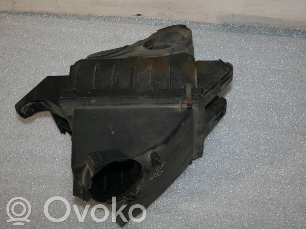 Obudowa filtra powietrza   4B0133837E,121372
