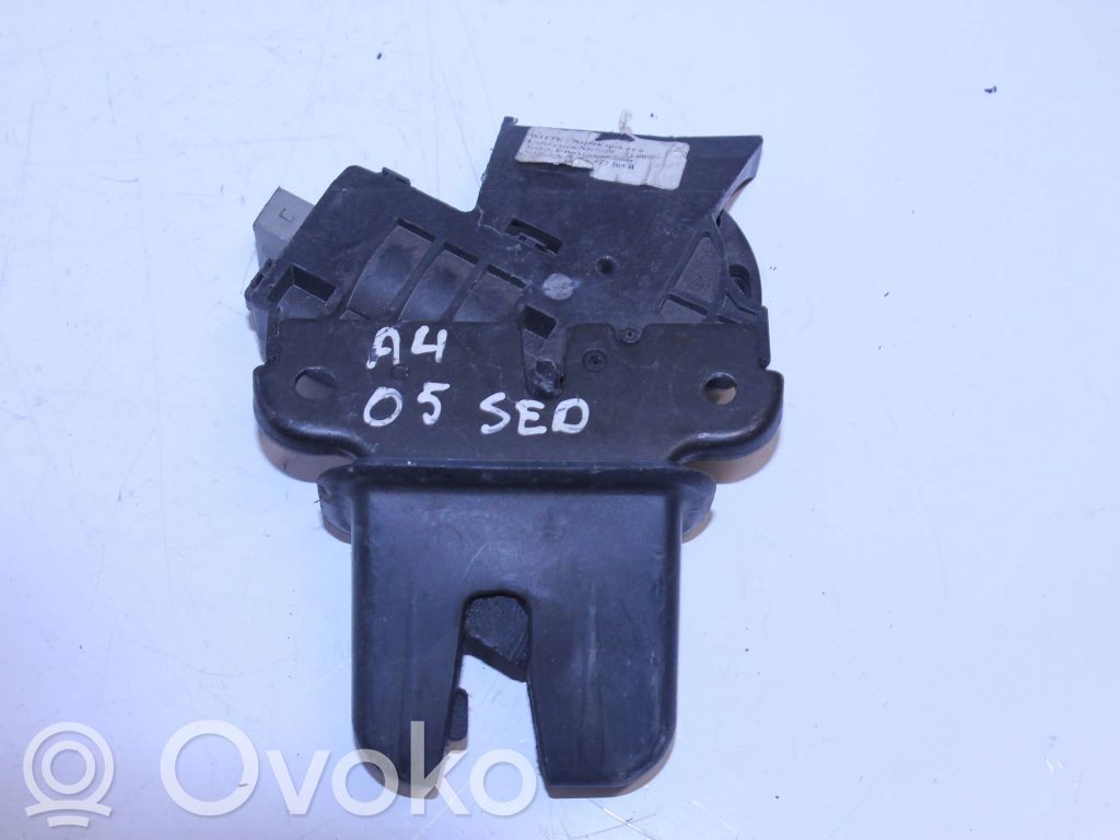 Audi A4 S4 B7 8E 8H Spyna galinio dangčio 